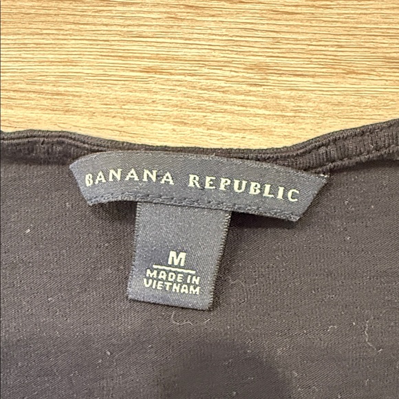 Banana Republic Black Short-Sleeve V-Neck Top with Woven Front Panel - Picture 2 of 6